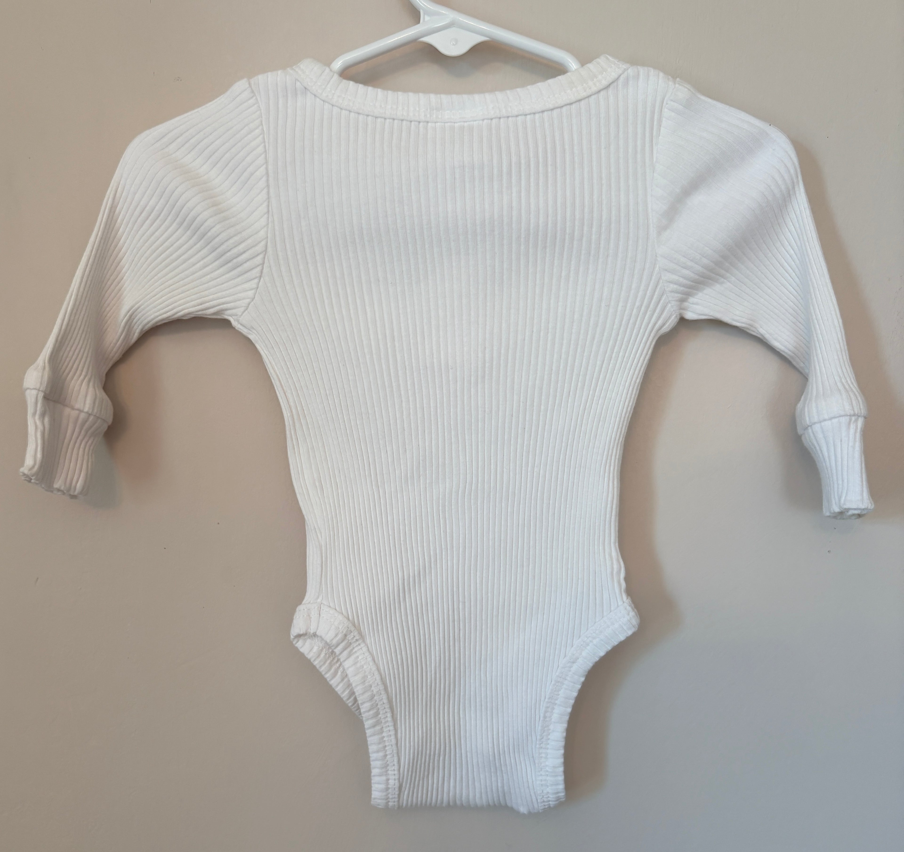 Ribbed Long Sleeve Onesie | 3-6m