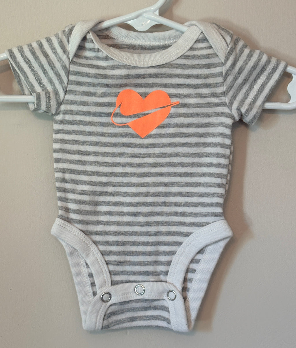 Nike Stripe Bodysuit | Newborn